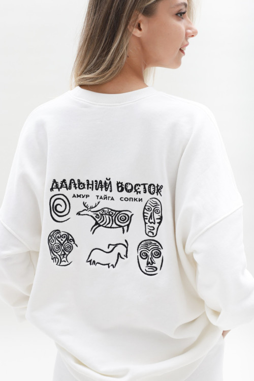 Свитшот оверсайз цв. тофу Петроглифы от АИР
